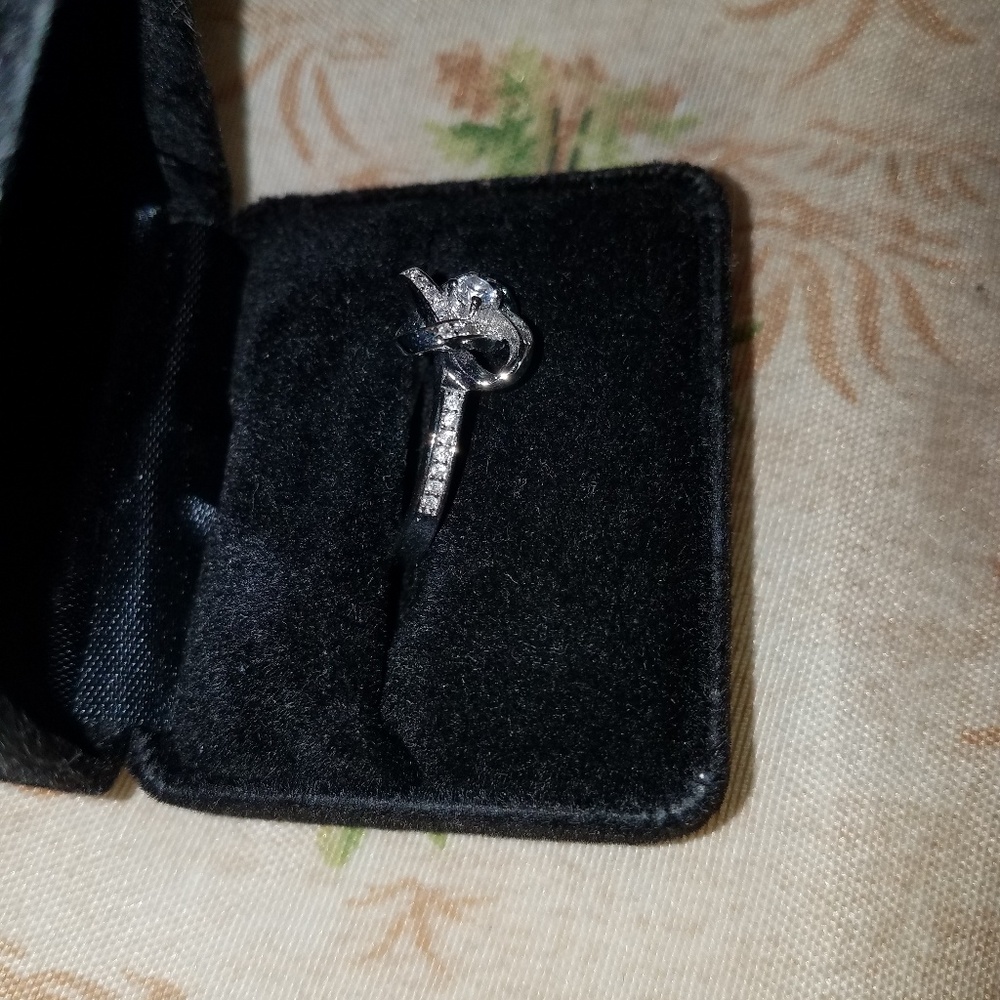 Sterling silver  engagement ring / promise ring - Picture 2 of 2